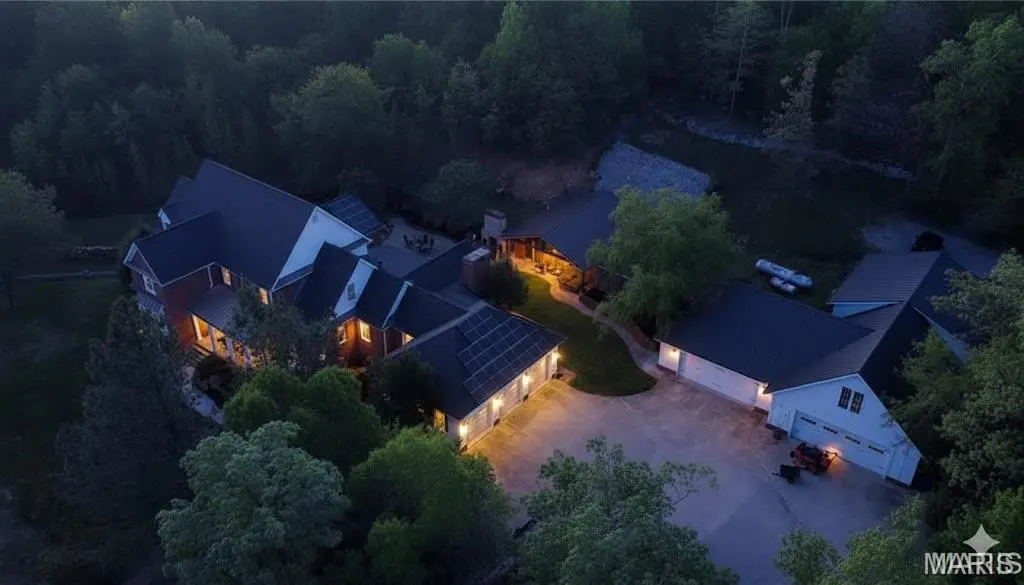 262 Woodland Hill Road, Poplar Bluff, MO 63901 - Image #1