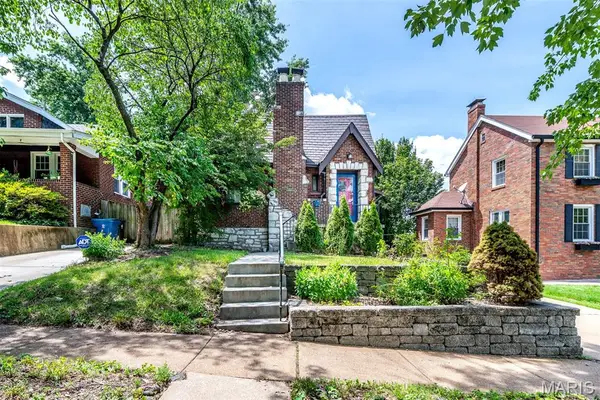 1723 Mccready Avenue, St Louis, MO 63117