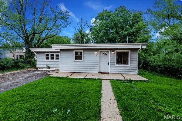 226 N 8th Street, Belleville, IL 62220