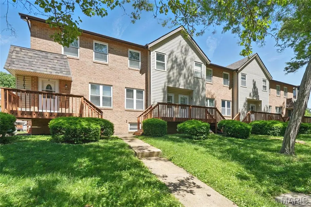 10161 Squire Meadows Drive #E, Saint Louis, MO 63123 - Image #1