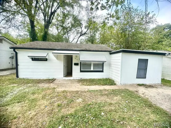 10117 Duke Drive, St Louis, MO 63136