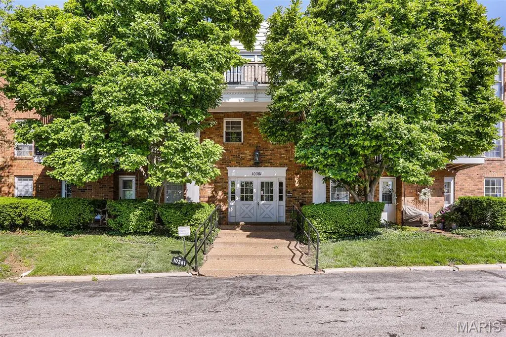 10381 Oxford Hill Drive #6, Saint Louis, MO 63146 - Image #1