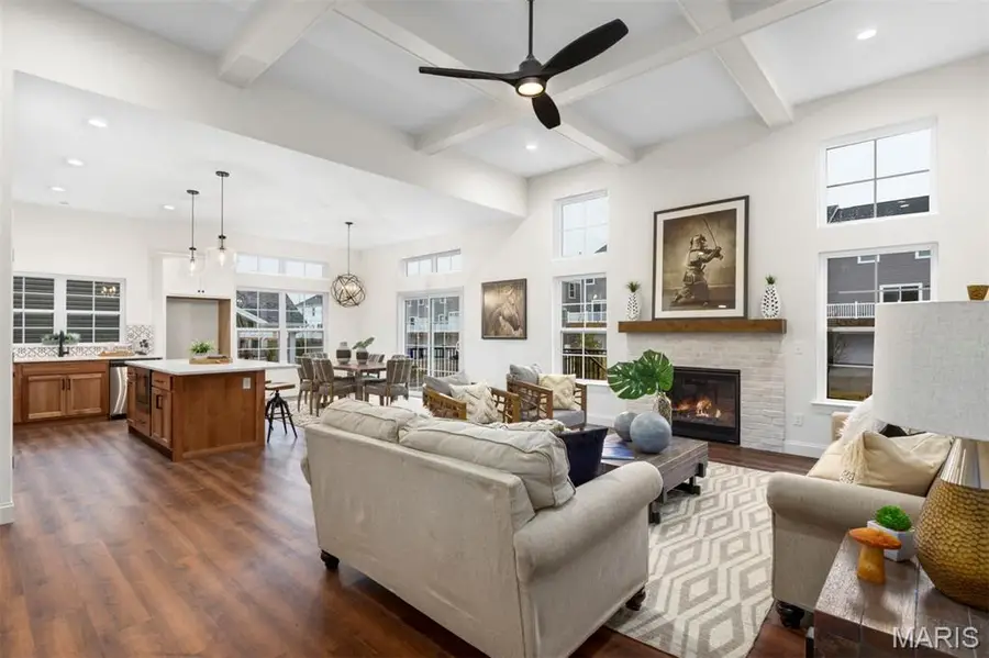 729 Norwich Drive, Saint Charles, MO 63301 - Image #2