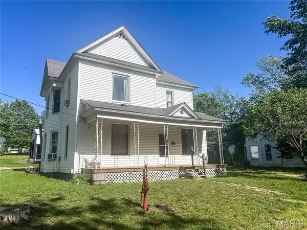 206 Buckner Street, Paris, MO 65275