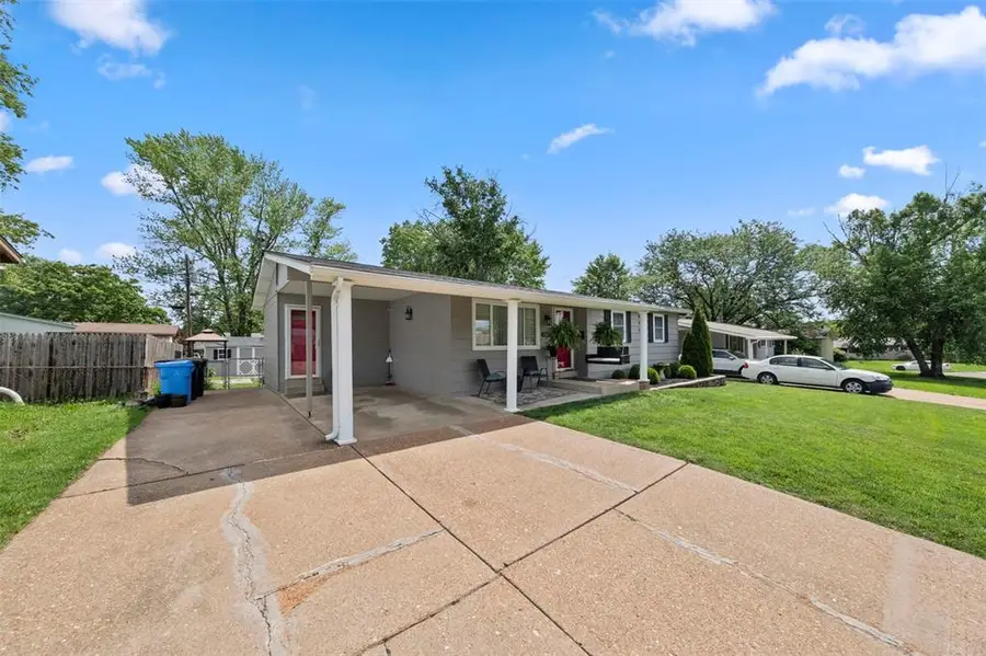 1365 Yaqui Drive, Florissant, MO 63031 - Image #2