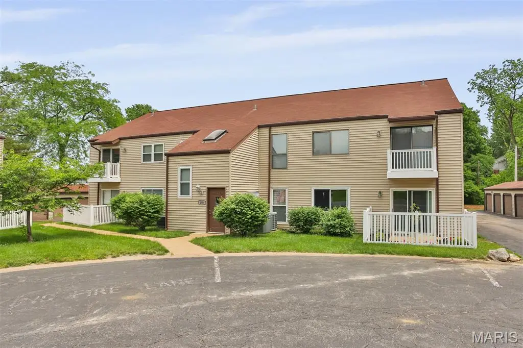 1306 Glendale Gardens Drive #C, Glendale, MO 63122 - Image #1