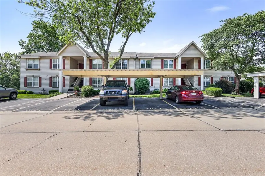 1019 Sugar Creek Ct #7, Saint Peters, MO 63376 - Image #2