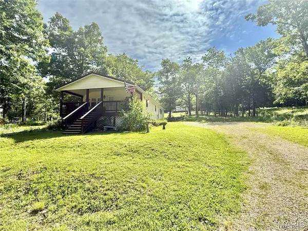 10174 N North Oriole Drive, Bismarck, MO 63624