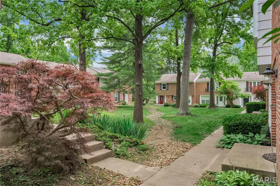 13489 Beaulac Drive, Chesterfield, MO 63141 - Image #3