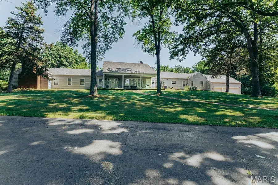 615 Corisande Hill Road, Fenton, MO 63026 - Image #2