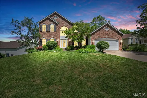 1334 Auburn Hills Dr Drive, St Charles, MO 63304