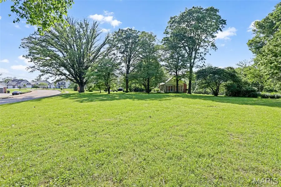 2801 Eldon Avenue, Maryland Heights, MO 63043 - Image #2