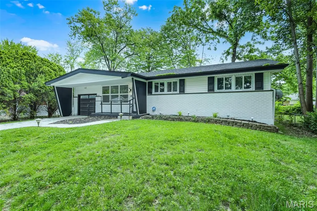 2224 Lovett Drive, Saint Louis, MO 63136 - Image #1