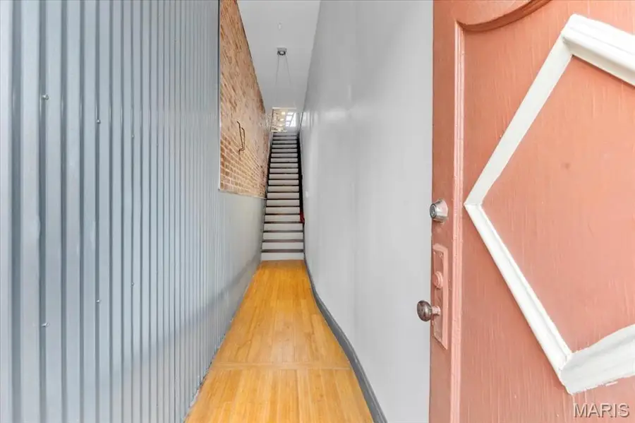 2247 Gravois Avenue, Saint Louis, MO 63104 - Image #2