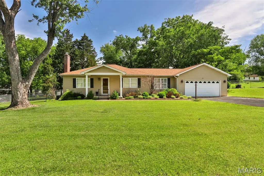 851 Poplar Drive, Mehlville, MO 63125 - Image #1