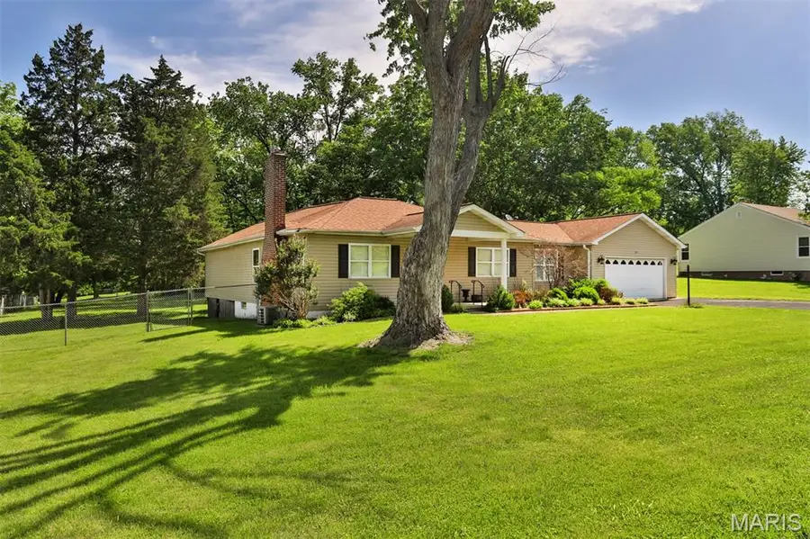 851 Poplar Drive, Mehlville, MO 63125 - Image #3