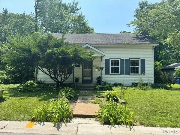 1290 Saint Louis Street, Florissant, MO 63031