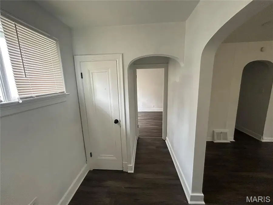 8937 Edna Street, Saint Louis, MO 63147 - Image #3