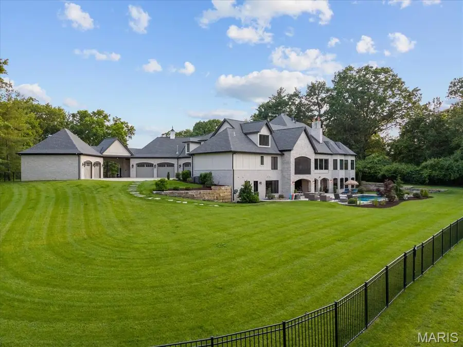 12723 Topping Acres, Saint Louis, MO 63131 - #3