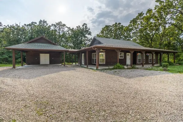 19395 Ripley Drive, Lebanon, MO 65536