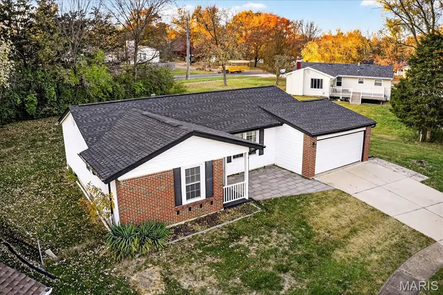 683 Greenholme Court, Fenton, MO 63026 - Image #2