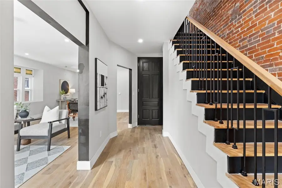 3407 Giles, Saint Louis, MO 63116 - Image #3