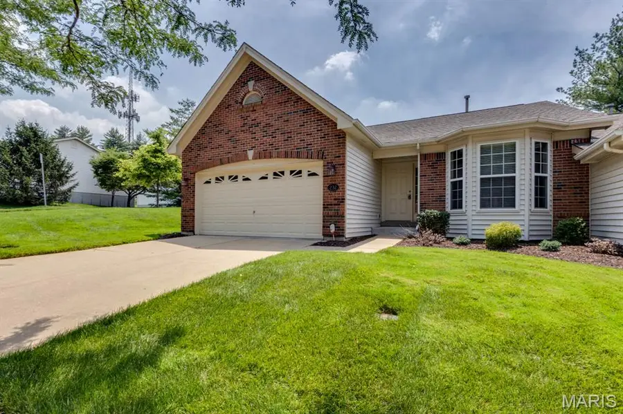 232 Cordovan Commons Parkway, Chesterfield, MO 63017 - Image #2