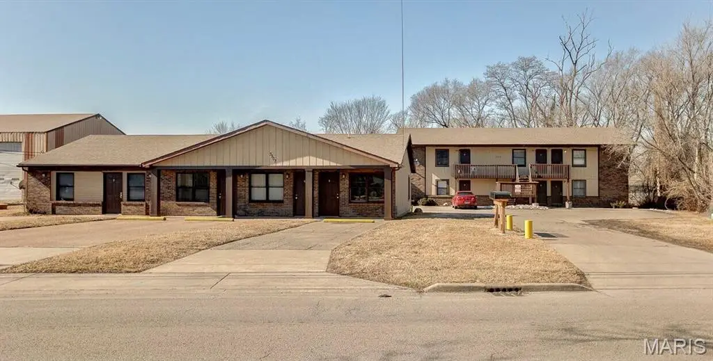 3503 Falling Springs Road, Cahokia, IL 62206 - Image #1