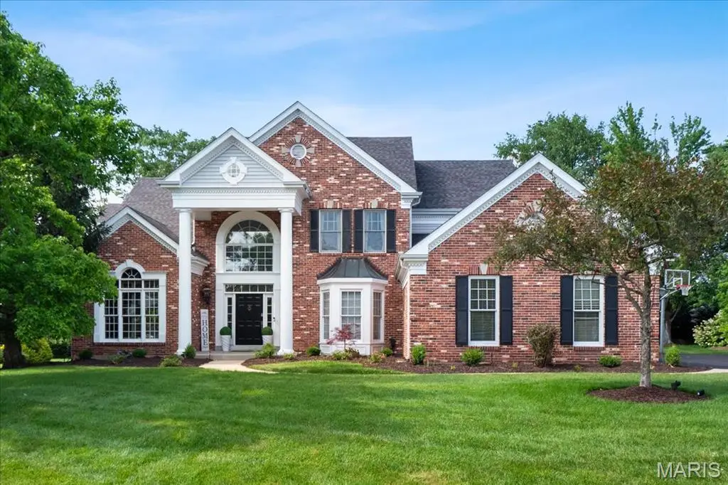 731 Kraffel Lane, Chesterfield, MO 63017 - Image #1