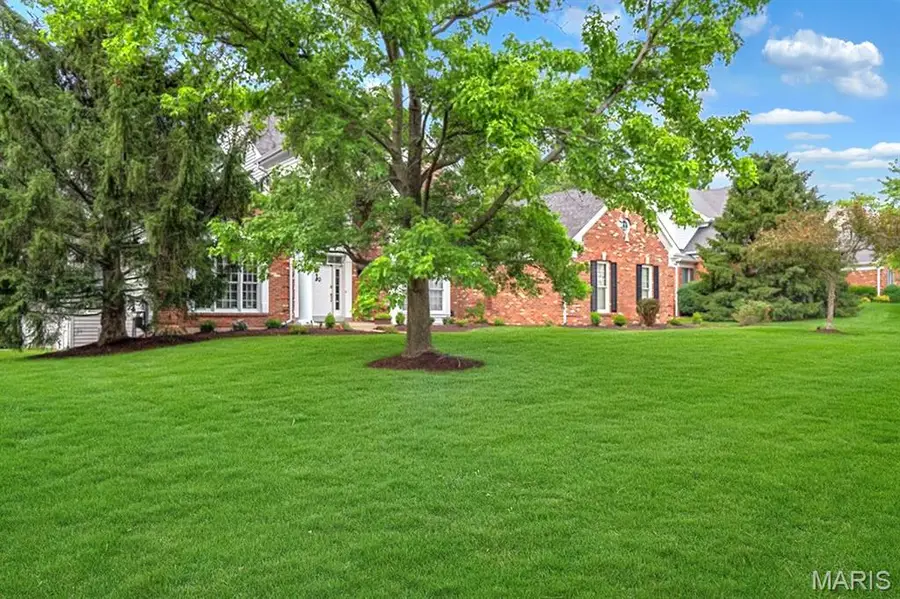 731 Kraffel Lane, Chesterfield, MO 63017 - Image #2