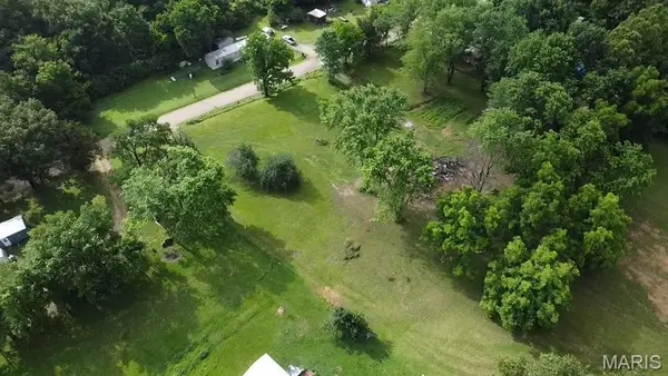 117 Ripley 160e-26, Fairdealing, MO 63935