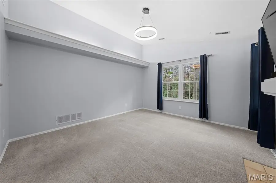 12107 Autumn Lakes Drive, Maryland Heights, MO 63043 - Image #2