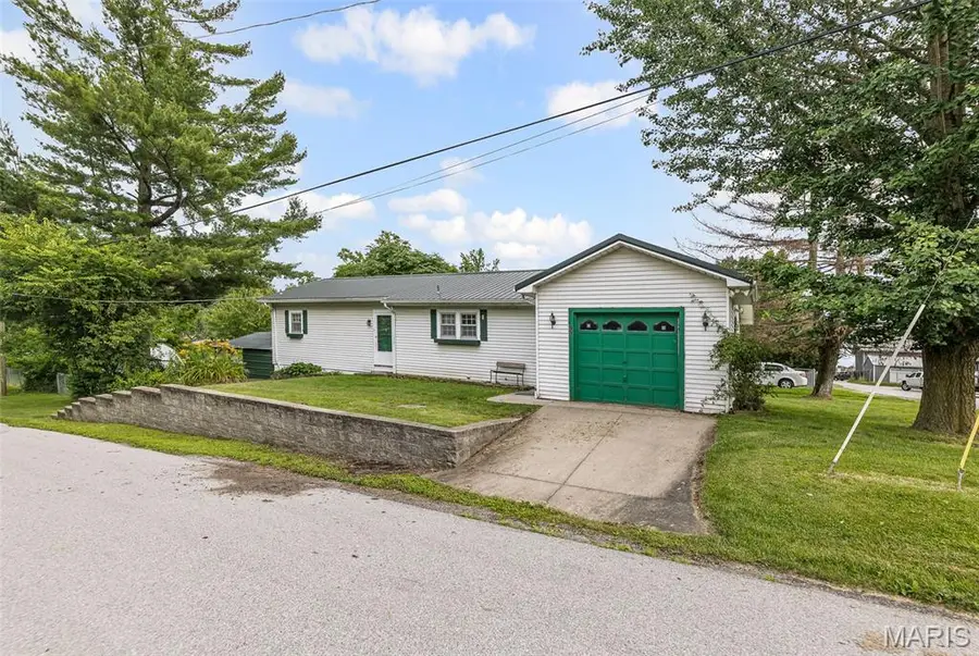 607 Mulberry Street, Godfrey, IL 62035 - Image #3