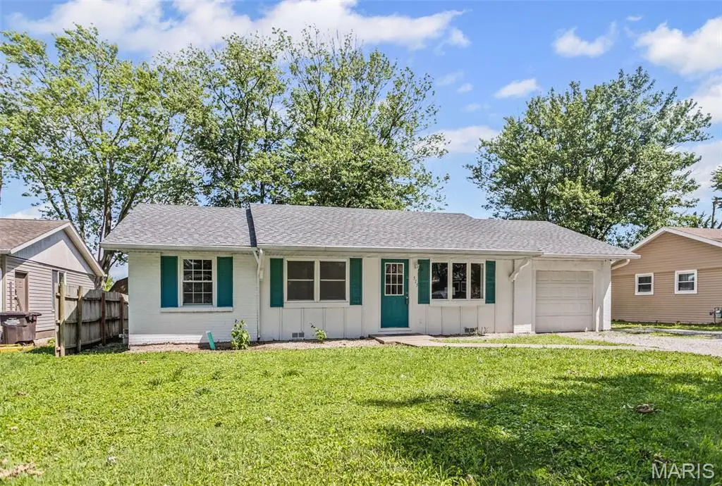 515 Mobile Street, Brighton, IL 62012 - Image #1
