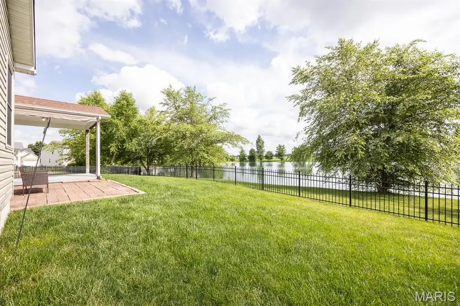1129 Gulfstream Way, Mascoutah, IL 62258 - Image #2
