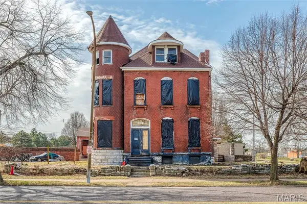 2012 Saint Louis Avenue, St Louis, MO 63106