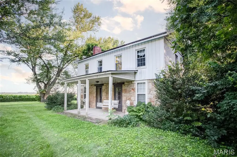 692 N Eldred-hillview Road, Hillview, IL 62050 - #3