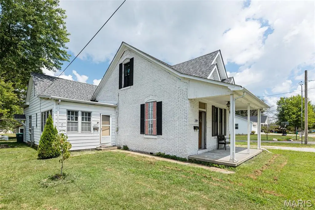109 E Gooding Street, Millstadt, IL 62260 - Image #1