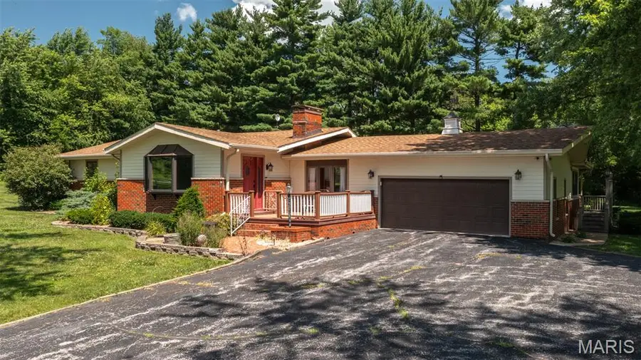 12884 Route 108, Carlinville, IL 62626 - Image #2