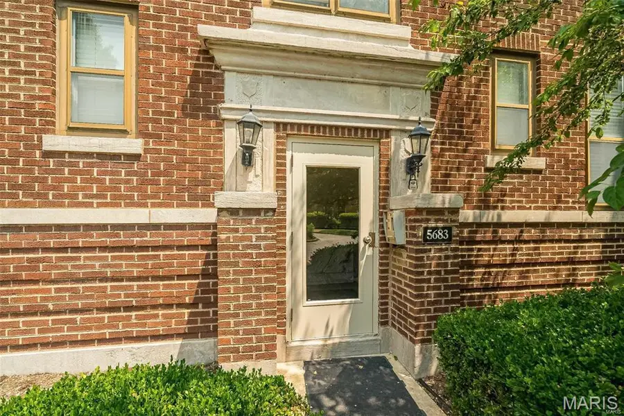 5683 Waterman Boulevard #2W, Saint Louis, MO 63112 - Image #3