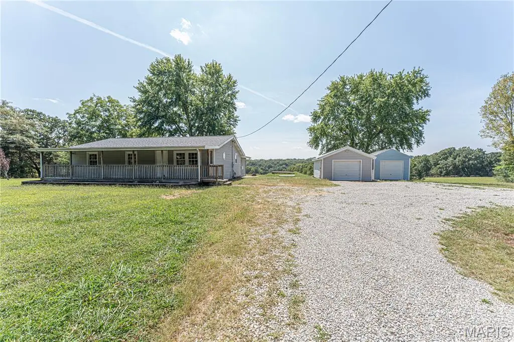 13761 Klondike Road, De Soto, MO 63020 - Image #1