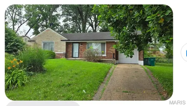 9239 Astoria Drive, St Louis, MO 63137
