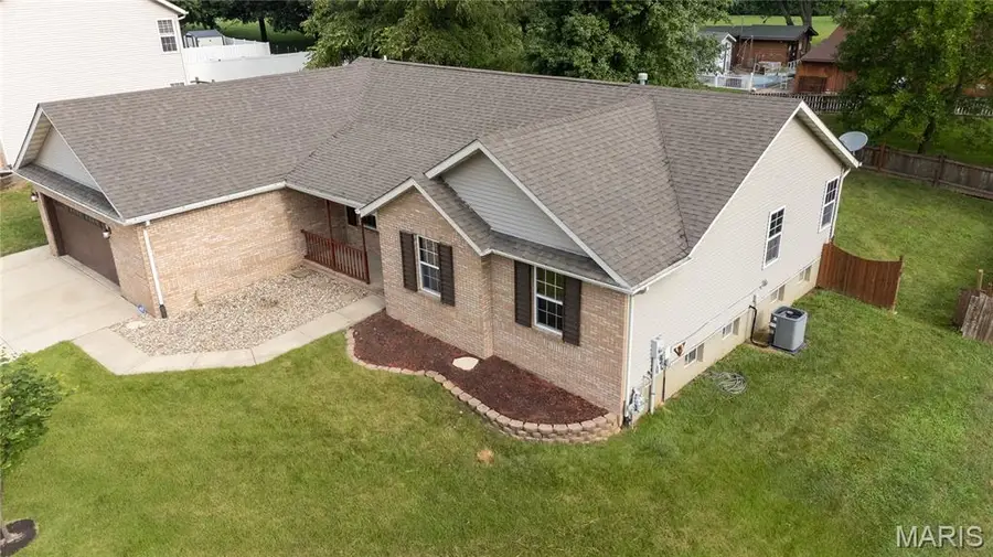 2763 Cascade Lake Drive, Shiloh, IL 62221 - Image #2