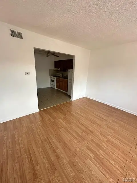 323 Mott Street, Saint Louis, MO 63111 - Image #2