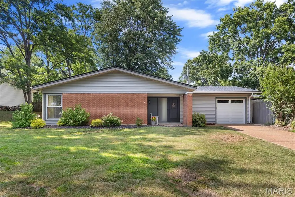 701 Chevron Drive, Mehlville, MO 63125 - Image #1