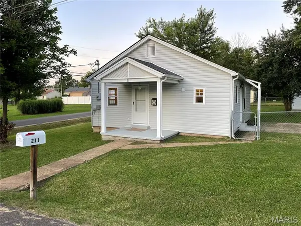 211 N Davis Street, Cuba, MO 65453