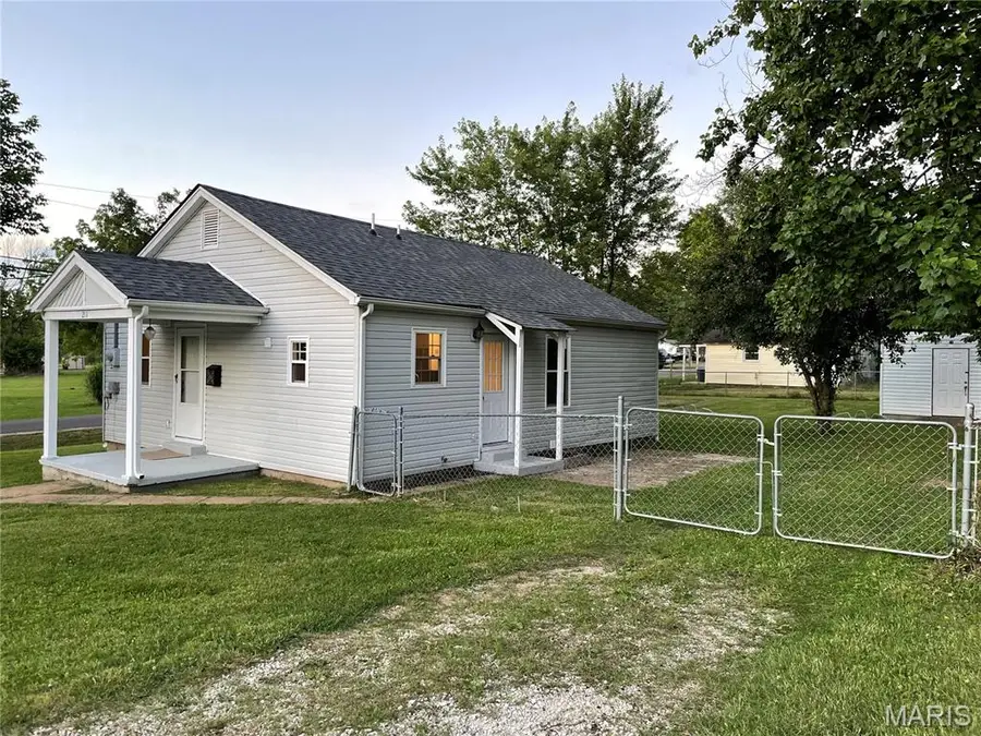 211 N Davis Street, Cuba, MO 65453 - Image #3