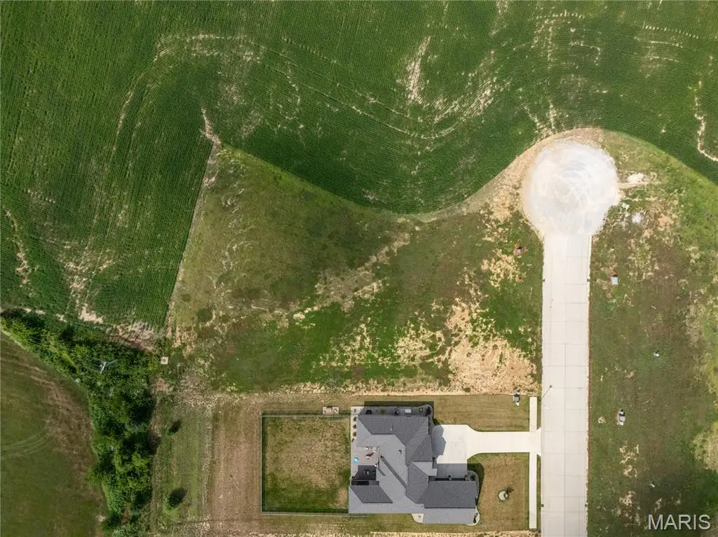 637 Legacy Drive, Waterloo, IL 62298 - Image #1