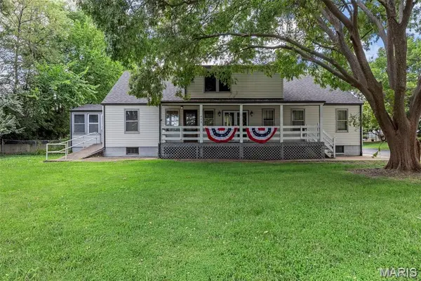 423 Woodlawn Avenue, O'Fallon, MO 63366