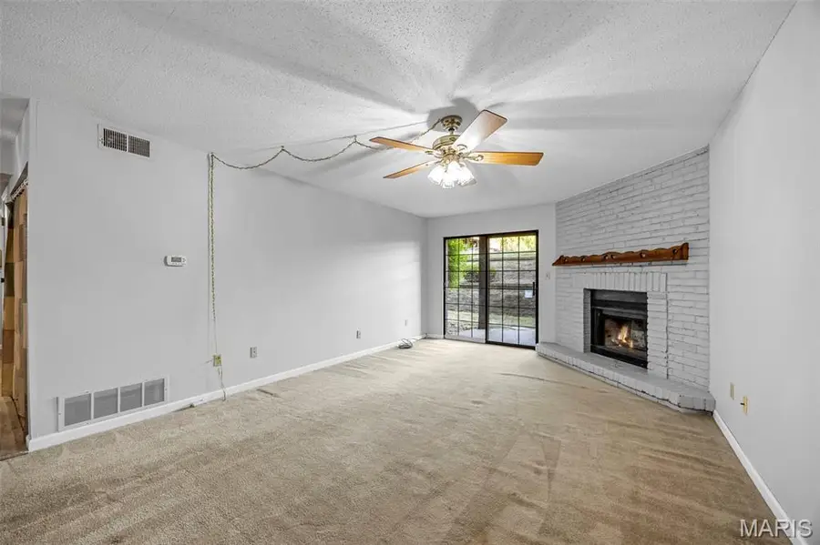 1440 Heritage Landing #112, Saint Charles, MO 63303 - Image #3